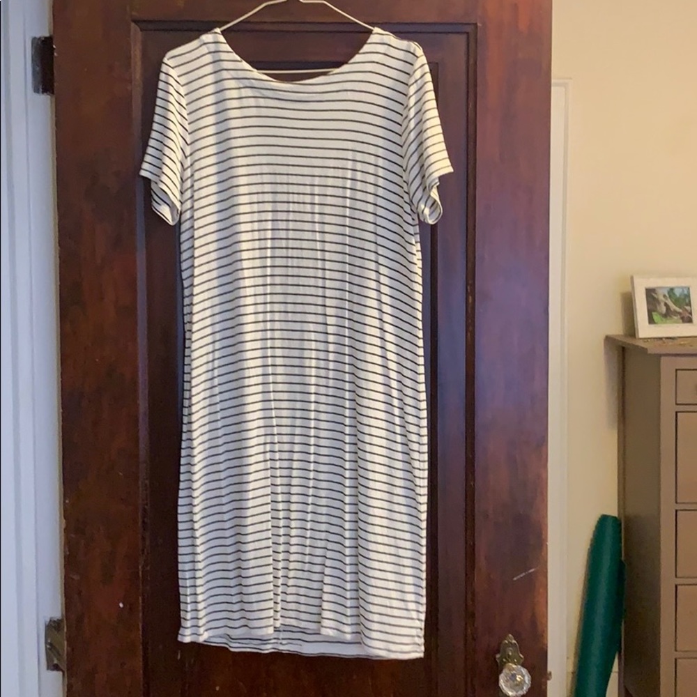 Striped short sleeved dress